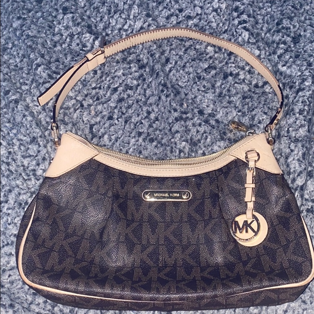Micheal Kors Purse